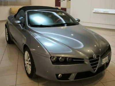 Usata Alfa Romeo Spider Exclusive 200 CV (147 kW) 2007 Grigio Cabrio