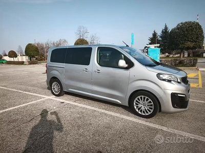 Usata Peugeot Traveller 150 CV (110 kW) 2019 Grigio Monovolume