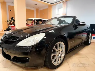 Usata Mercedes SLK200 163 CV (119 kW) 2006 Nero Cabrio