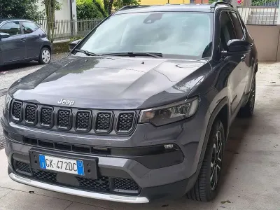 Usata Jeep Compass Limited 131 CV (96 kW) 2022 Grigio SUV