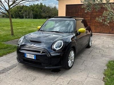 Usata Mini Cooper SE 160 kW (218 CV) 2021 Blu Utilitaria