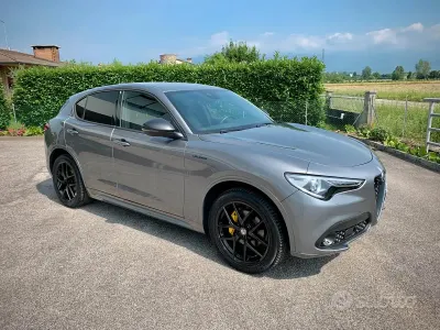 Usata Alfa Romeo Stelvio 210 CV (154 kW) 2021 Grigio SUV