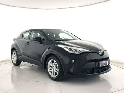 Usata Toyota C-HR Active 98 CV (72 kW) 2022 Nero metallizzato SUV