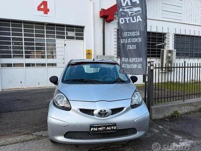 Usata Toyota Aygo 67 CV (49 kW) 2008 Grigio Utilitaria