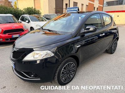 Usata Lancia Ypsilon Gold 69 CV (50 kW) 2020 Antracite