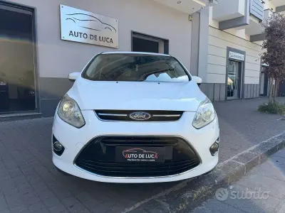 Käytetty Ford C-MAX