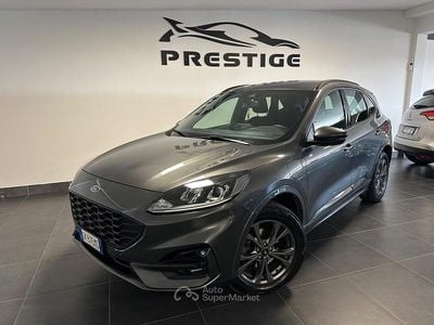 Usata Ford Kuga ST-Line 152 CV (111 kW) 2023 Grigio SUV