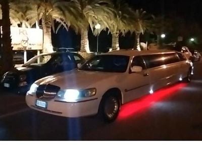 Usata Lincoln Continental 244 CV (179 kW) 1999 Bianco Berlina