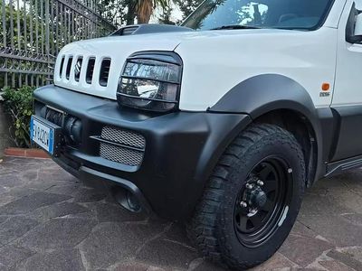 Usata Suzuki Jimny 86 CV (63 kW) 2008 Bianco SUV