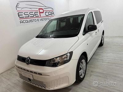 Usata VW Caddy 102 CV (75 kW) 2022 Bianco Monovolume