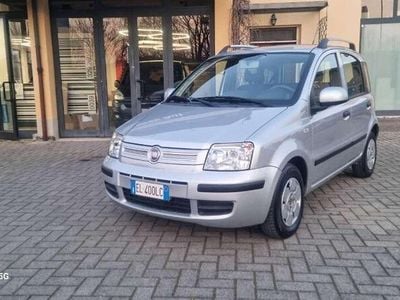 Occasion Fiat Panda 69 ch (50 kW) 2012 Argent Citadine