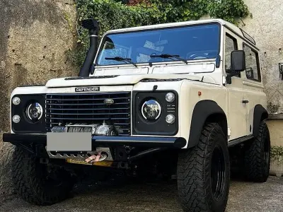 Usata Land Rover Defender 113 CV (83 kW) 1996 Bianco SUV