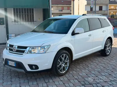 Usata Fiat Freemont Lounge 170 CV (125 kW) 2014 Bianco SUV