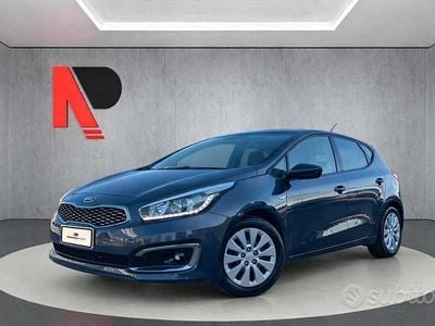 Usata Kia Ceed Active 135 CV (99 kW) 2017 Grigio Utilitaria