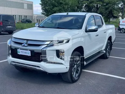 Usata Mitsubishi L200 Intense 150 CV (110 kW) 2020 Bianco Pick-up
