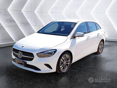 Nuova Mercedes B200 2025 Bianco Monovolume