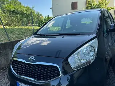 Usata Kia Venga 90 CV (66 kW) 2017 Utilitaria