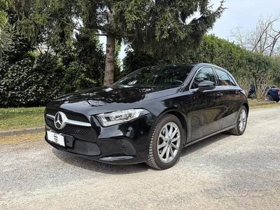 Usata Mercedes A180 136 CV (100 kW) 2018 Nero Berlina