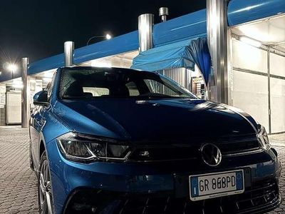 Usata VW Polo R-line 95 CV (69 kW) 2023 Blu Utilitaria