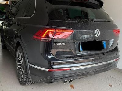 Usata VW Tiguan R-line 150 CV (110 kW) 2018 Nero SUV