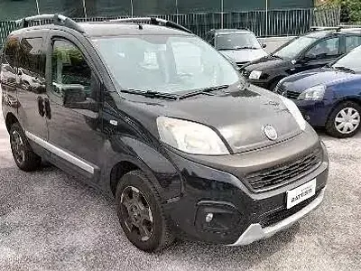 Usata Fiat Qubo Trekking 95 CV (69 kW) 2017 Nero Monovolume