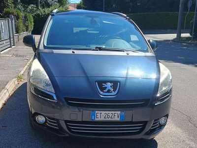 Occasion Peugeot 5008 Access 114 ch (83 kW) 2013 Bleue Monospace