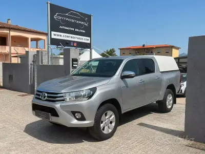 Usata Toyota HiLux Comfort 150 CV (110 kW) 2019 Grigio Pick-up