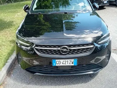 Usata Opel Corsa Elegance 75 CV (55 kW) 2021 Nero Utilitaria