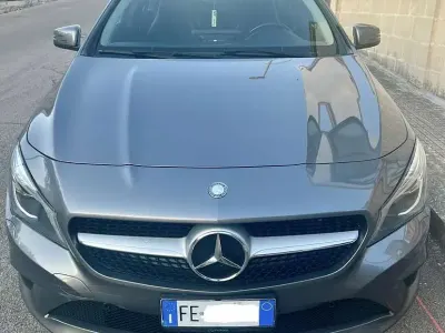 Usata Mercedes CLA200 Business 136 CV (100 kW) 2016 Berlina