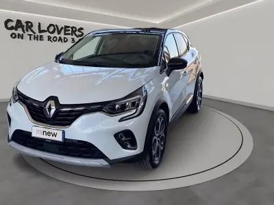 Usata Renault Captur Techno 101 CV (74 kW) 2023 Bianco SUV