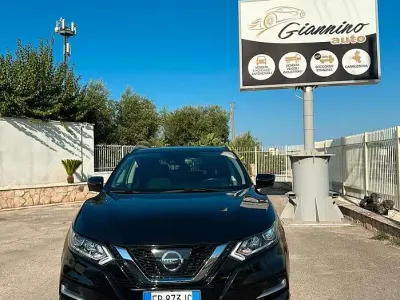 Usata Nissan Qashqai N-Connecta 110 CV (80 kW) 2018 Nero SUV