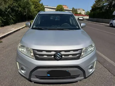 Usata Suzuki Vitara Cool 120 CV (88 kW) 2015 Grigio SUV