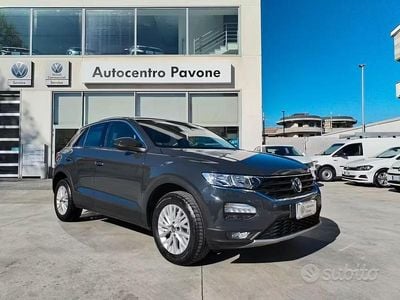 Begagnad VW T-Roc Business 110 HK (80 kW) 2021 Grå SUV