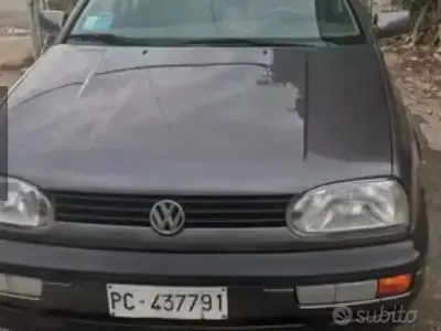 Usado VW Golf III 60 CV (44 kW) 1992 Gris Utilitario