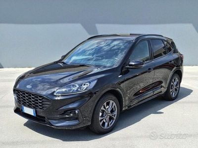 Usata Ford Kuga ST-Line 190 CV (139 kW) 2022 Nero metallizzato SUV