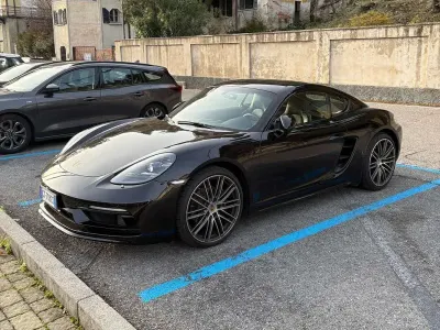 Usata Porsche 718 Cayman 300 CV (220 kW) 2024 Nero Coupé