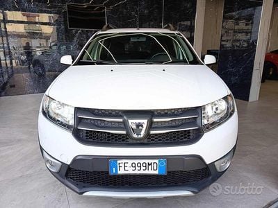 Usata Dacia Sandero Stepway 90 CV (66 kW) 2016 Bianco Berlina