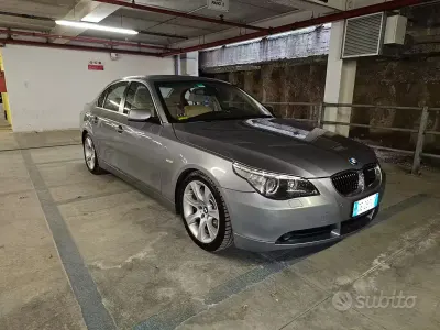 Usata BMW 535 Sport Line 272 CV (200 kW) 2006 Grigio Berlina