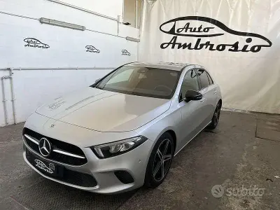 Usata Mercedes A180 Executive 116 CV (85 kW) 2023 Gray Berlina