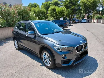 Usata BMW X1 150 CV (110 kW) 2019 Grigio SUV