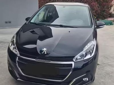 Usata Peugeot 208 2016 Nero Utilitaria