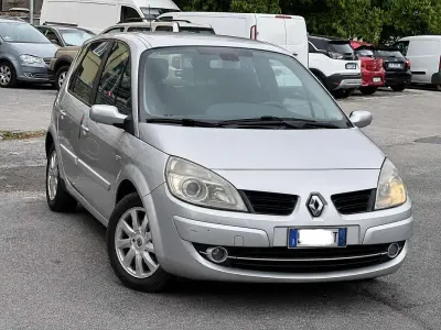 Usata Renault Scénic II Exception 130 CV (95 kW) 2007 Grigio Monovolume