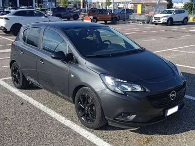Usata Opel Corsa 90 CV (66 kW) 2017 Grigio Utilitaria