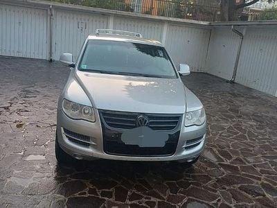 Usata VW Touareg Style 174 CV (127 kW) 2007 Grigio SUV