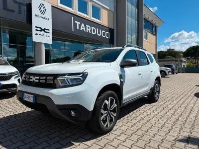 Usata Dacia Duster Journey 91 CV (66 kW) 2024 Bianco SUV