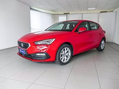 Usata Seat Leon Style 110 CV (80 kW) 2022 Rosso puro Berlina
