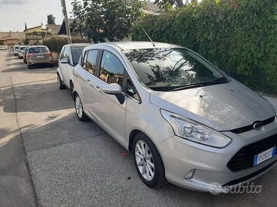 Usata Ford B-MAX 100 CV (73 kW) 2018 Grigio Monovolume