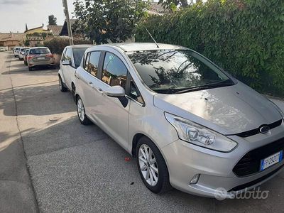 Usata Ford B-MAX 2018 Grigio Monovolume