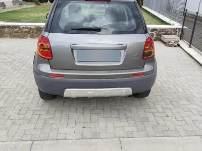 Usata Fiat Sedici 135 CV (99 kW) 2012 Grigio SUV