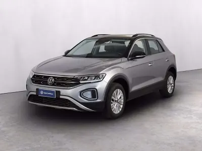 Usata VW T-Roc Life 116 CV (85 kW) 2025 Pyrit silver metallizzato nero SUV